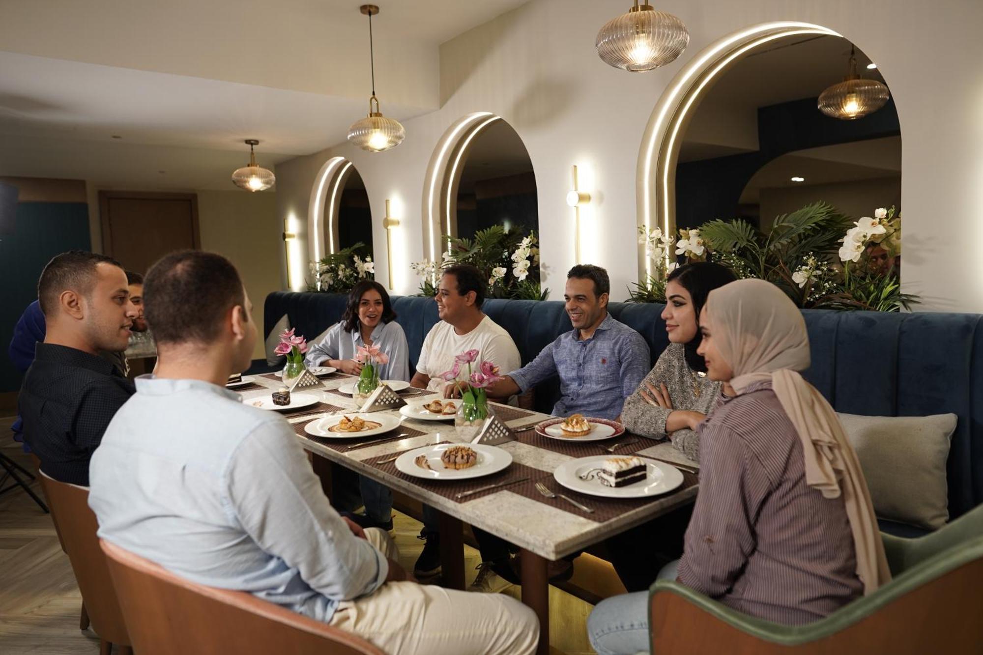 The Grand Plaza Hotel Smouha Александрия Екстериор снимка