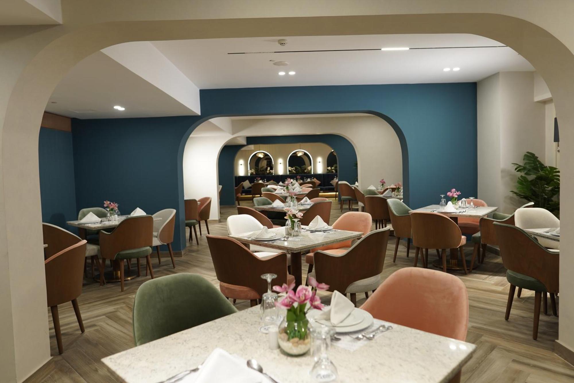 The Grand Plaza Hotel Smouha Александрия Екстериор снимка