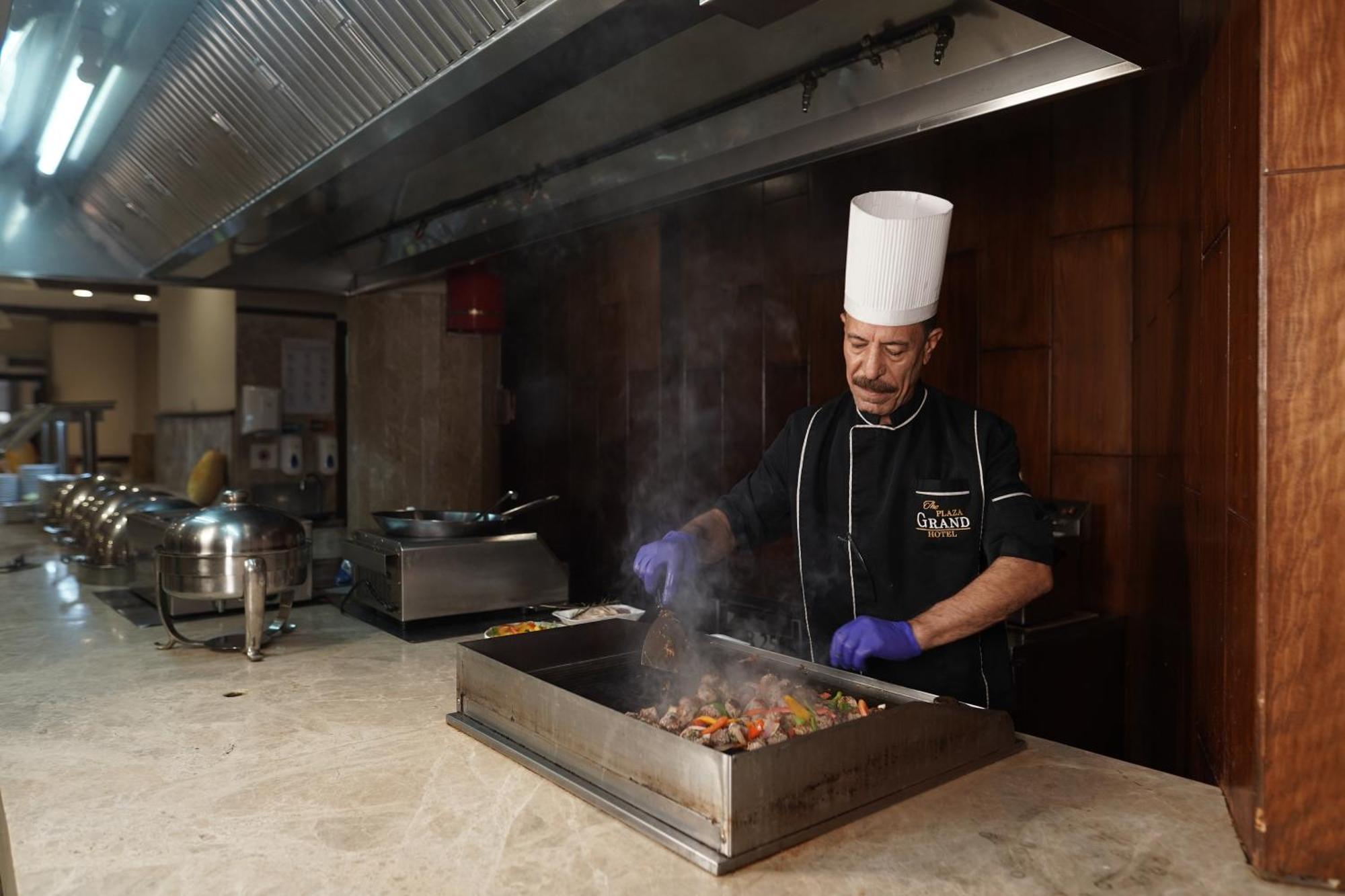 The Grand Plaza Hotel Smouha Александрия Екстериор снимка