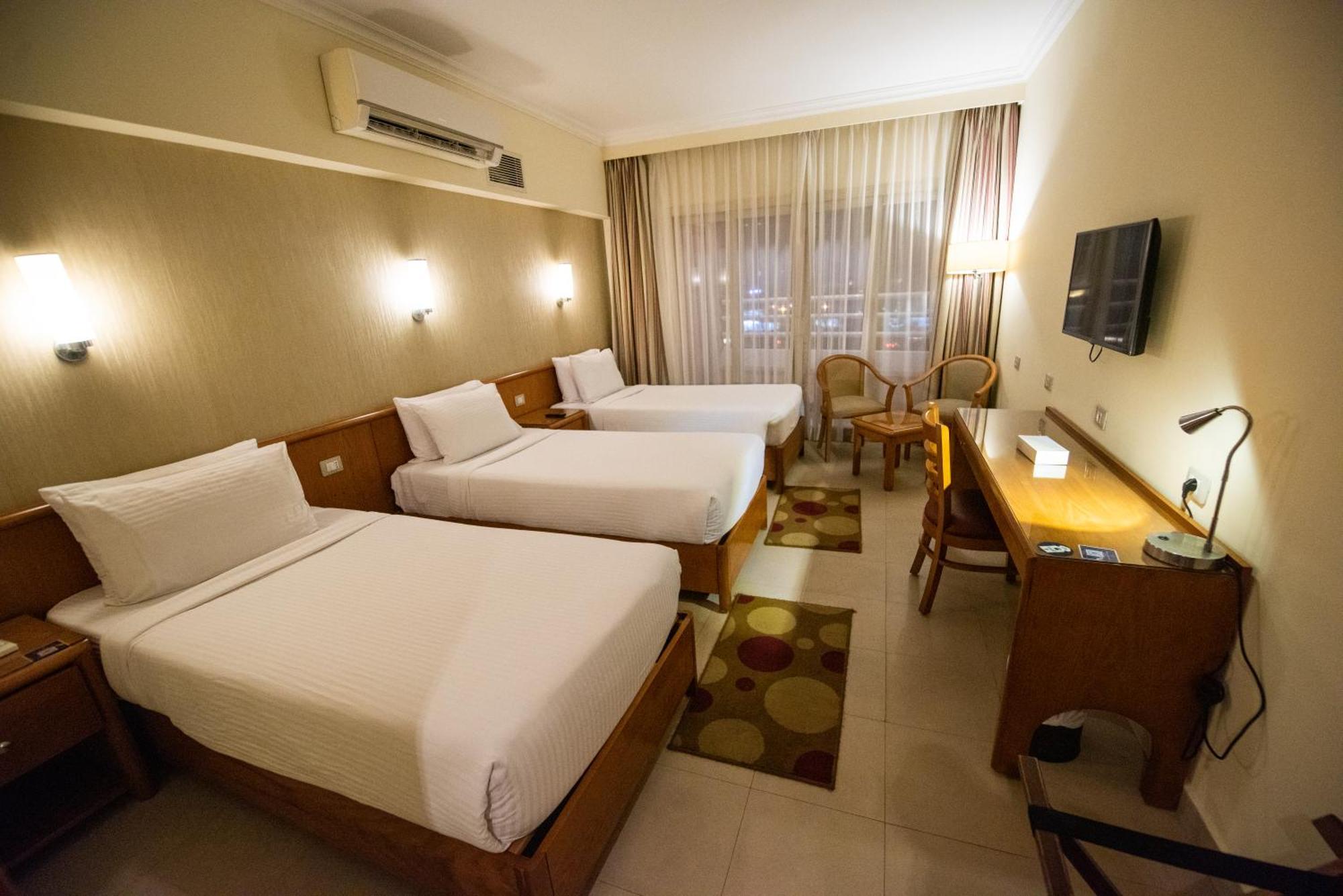 The Grand Plaza Hotel Smouha Александрия Екстериор снимка